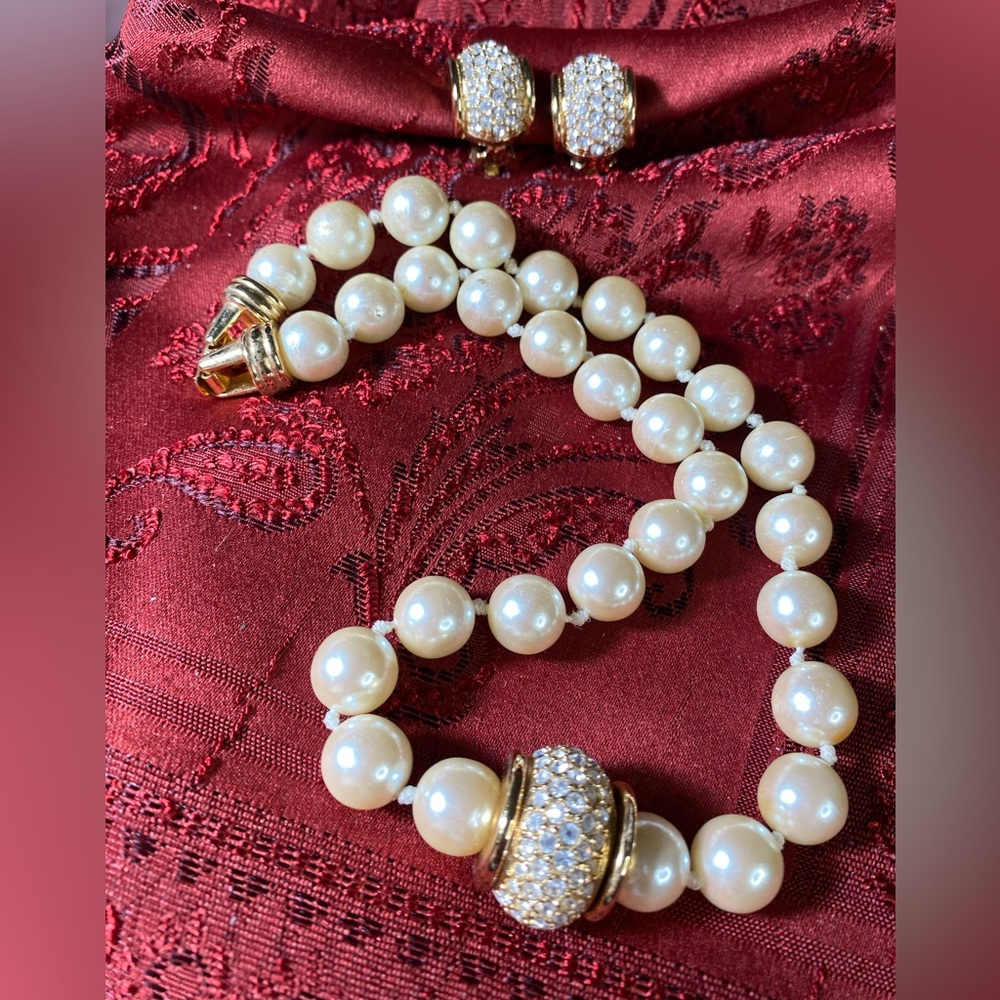 Vintage Swarovski Crystal & Faux Pearl Necklace + Signed Earrings. Rare 80’s